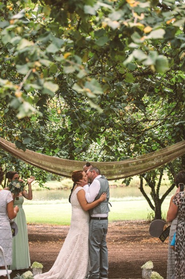 sweet-rustic-charm-wedding