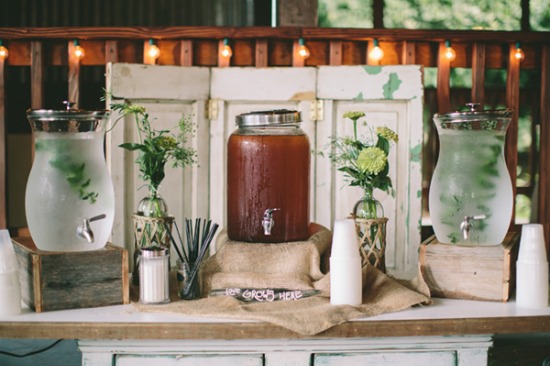 sweet-rustic-charm-wedding