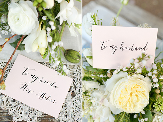 custom love notes to bride and groom by Paper Villa @weddingchicks