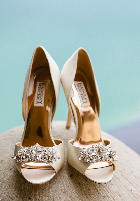 Brooke Brinson Badgley Mischka wedding shoes @weddingchicks