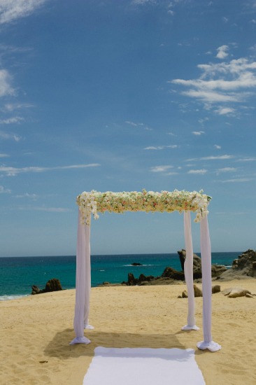 chic-beach-wedding-in-mexico