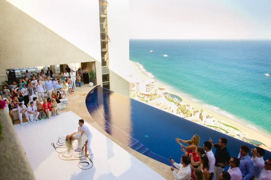 chic-beach-wedding-in-mexico