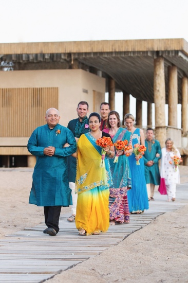 colorful-beach-wedding-in-greece