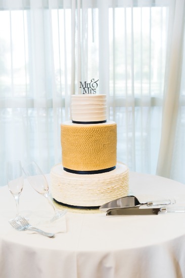 colorful-palm-springs-wedding