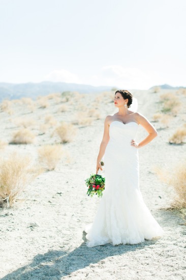 colorful-palm-springs-wedding