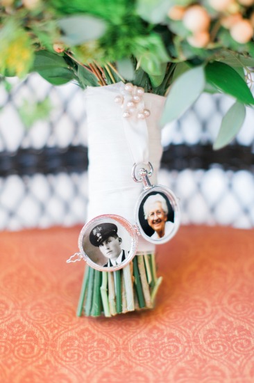 colorful-palm-springs-wedding