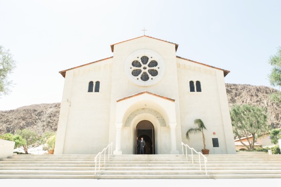 colorful-palm-springs-wedding