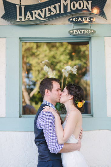 comfortable-and-authentic-wedding