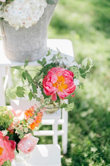 elegant-garden-blooms-wedding