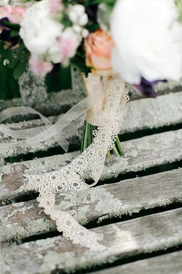 elegant-garden-blooms-wedding
