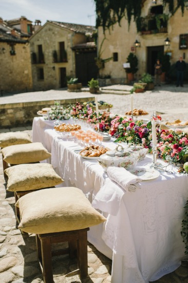 here-comes-fall-dinner-party