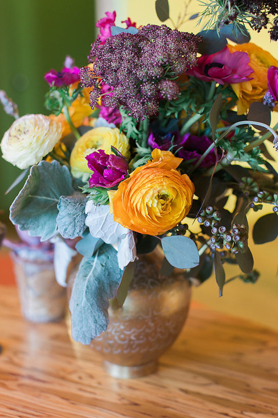 orange and purple arrangements from White Fig Designs @weddingchicks