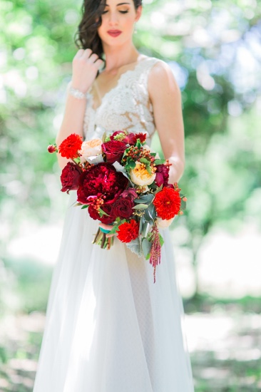 modern-snow-white-wedding-inspiration