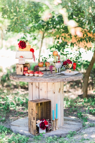 modern-snow-white-wedding-inspiration