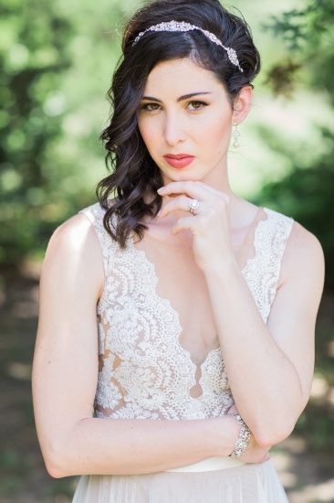 modern-snow-white-wedding-inspiration