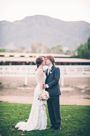 peach-ombre-formal-wedding