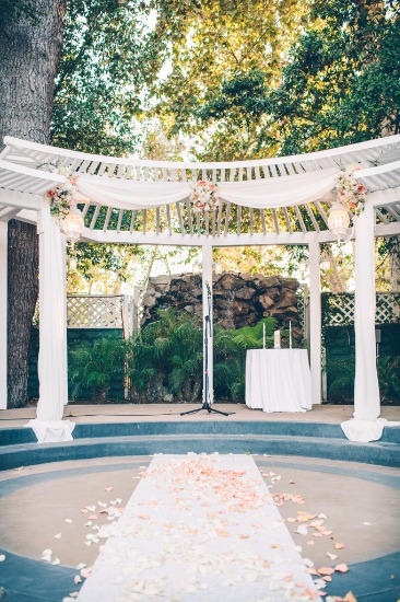 peach-ombre-formal-wedding