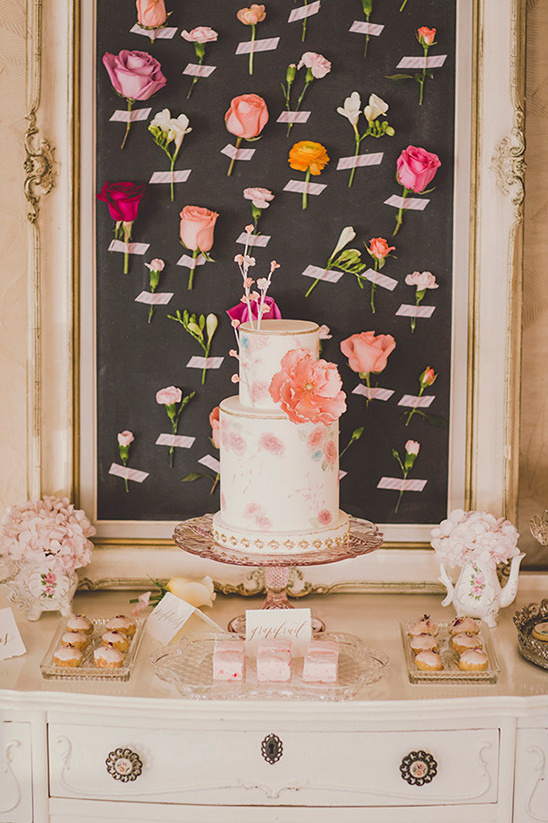 pink desert table ideas @weddingchicks
