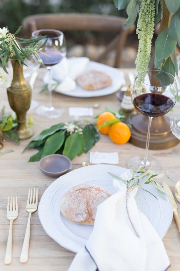 romantic-spanish-garden-wedding-ideas