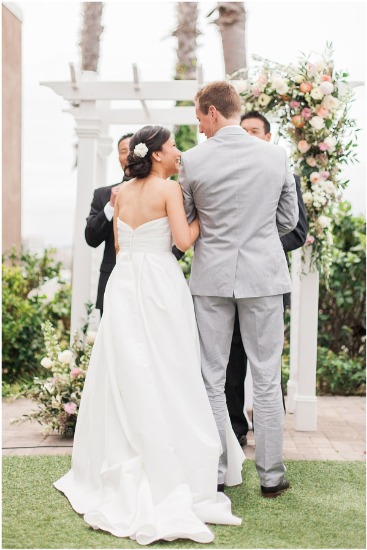 seaport-wedding-in-peach