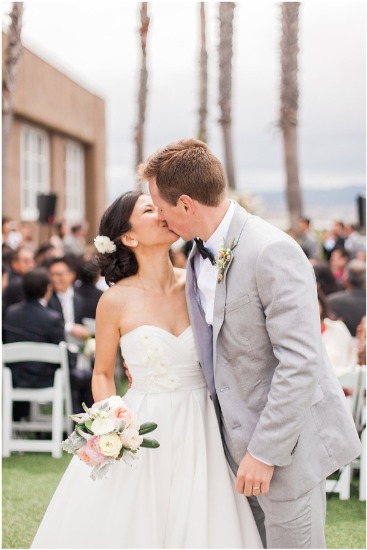 seaport-wedding-in-peach