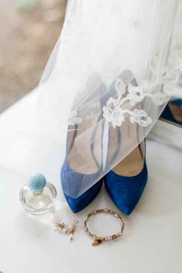 something-vintage-and-blue-wedding