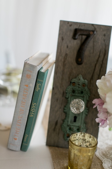 something-vintage-and-blue-wedding