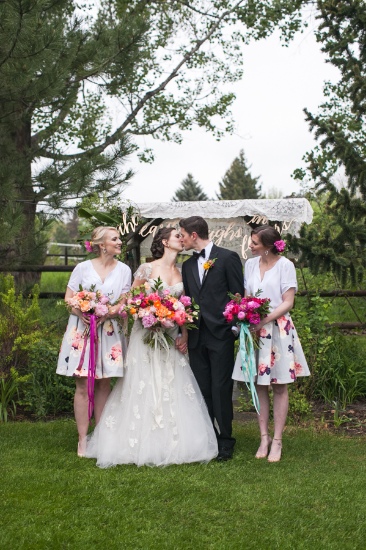 summer-blossoms-wedding-inspiration