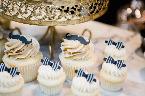 timeless-black-and-white-wedding
