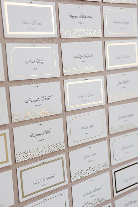 gold foil wedding escort cards @weddingchicks