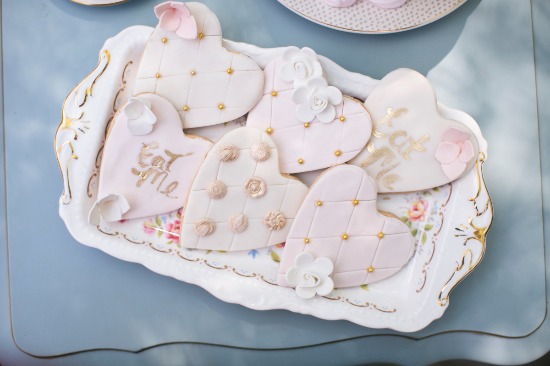 whimsical-alice-wedding-inspiration