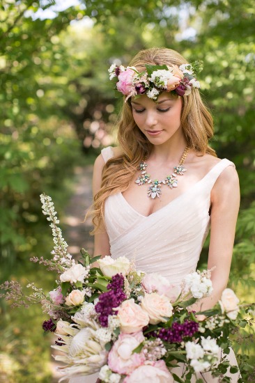 whimsical-alice-wedding-inspiration