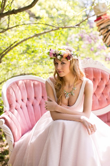 whimsical-alice-wedding-inspiration