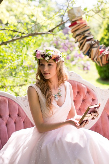 whimsical-alice-wedding-inspiration