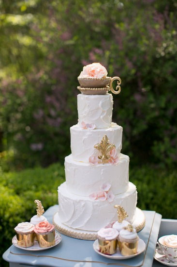 whimsical-alice-wedding-inspiration