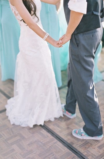 white-and-teal-wedding-in-florida