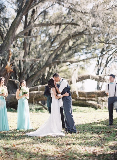white-and-teal-wedding-in-florida
