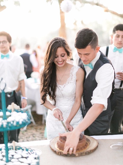 white-and-teal-wedding-in-florida