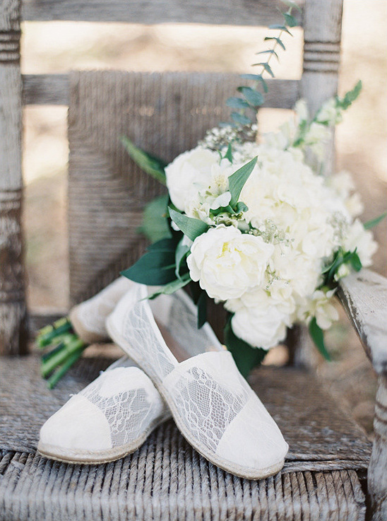 lacy toms wedding shoes @weddingchicks
