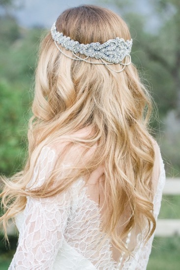 white-silver-and-gold-wedding-ideas