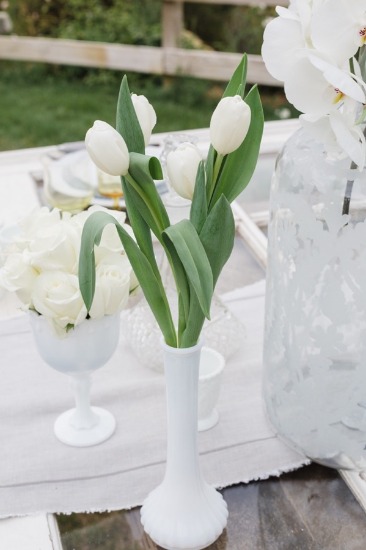white-silver-and-gold-wedding-ideas