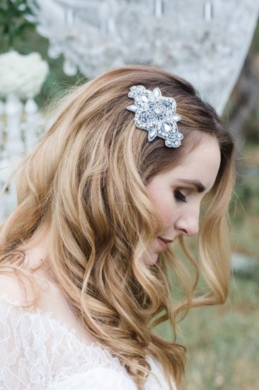 white-silver-and-gold-wedding-ideas