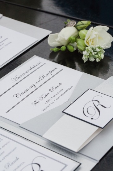white-silver-and-gold-wedding-ideas