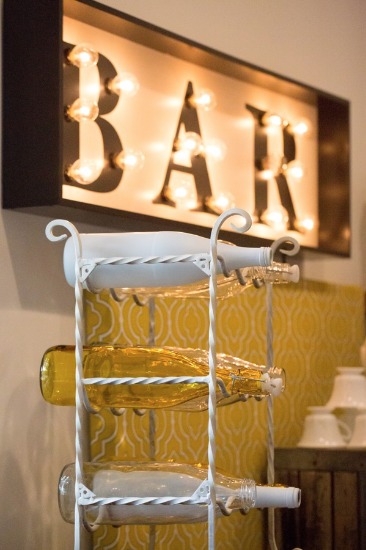 white-silver-and-gold-wedding-ideas