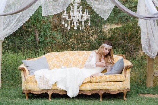 white-silver-and-gold-wedding-ideas