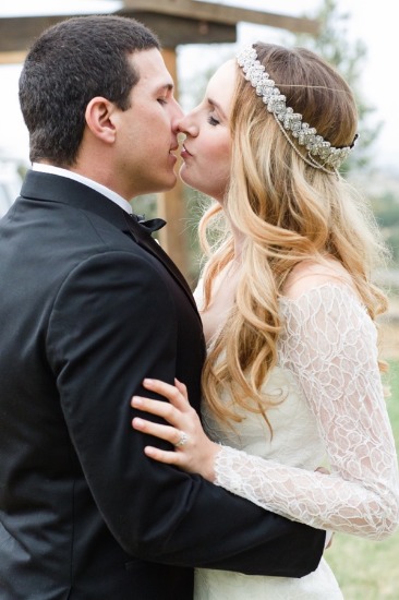 white-silver-and-gold-wedding-ideas