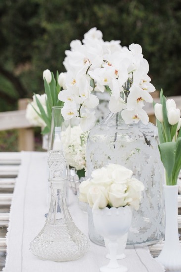 white-silver-and-gold-wedding-ideas