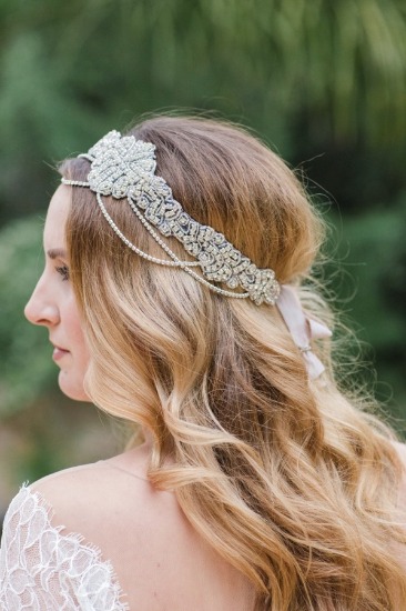 white-silver-and-gold-wedding-ideas