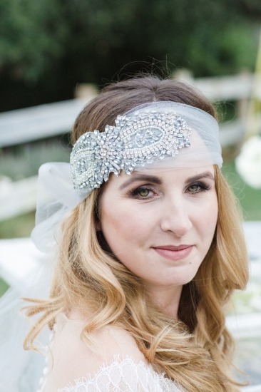 white-silver-and-gold-wedding-ideas