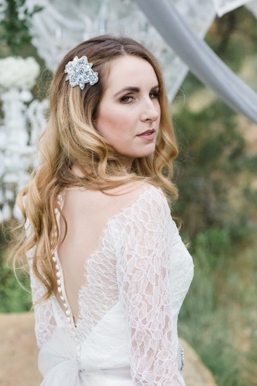 white-silver-and-gold-wedding-ideas